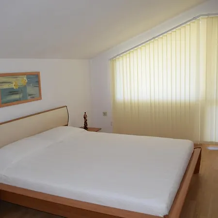 ホテル Hotel Eva ラヴダ