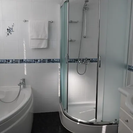 Hotel Eva ホテル 2*