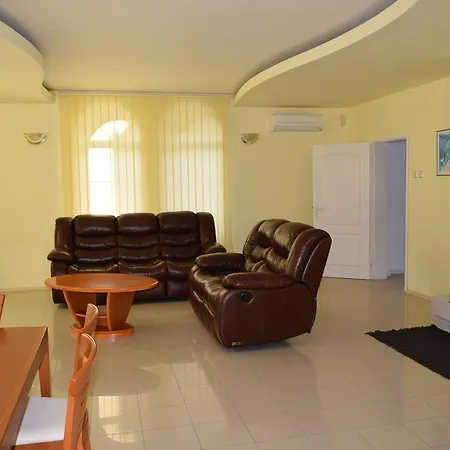 Hotel Eva ホテル 2*