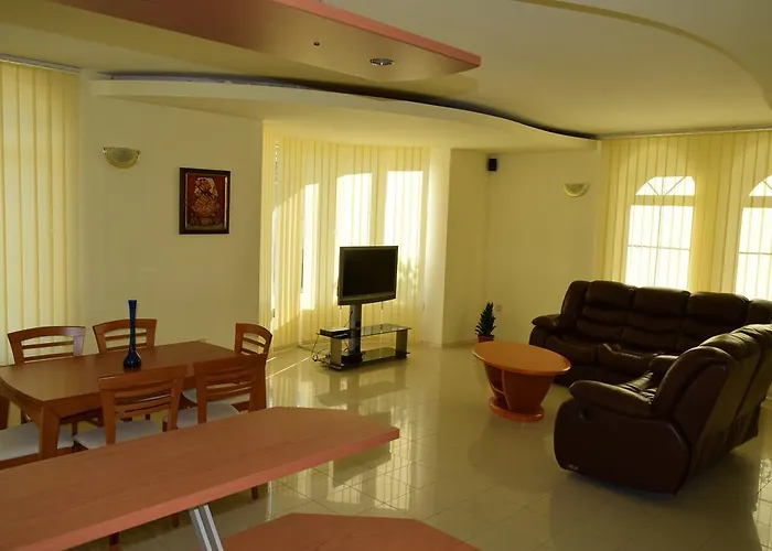 Hotel Eva מלון 2*