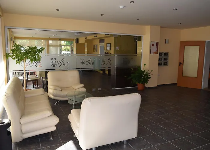 Hotel Eva מלון רבדה
