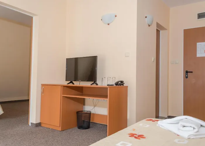 Hotel Eva מלון רבדה