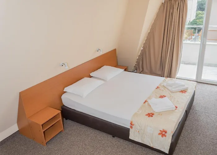 Hotel Eva מלון רבדה