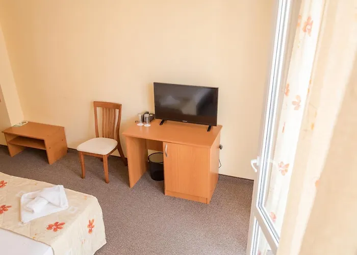 Hotel Eva מלון 2*